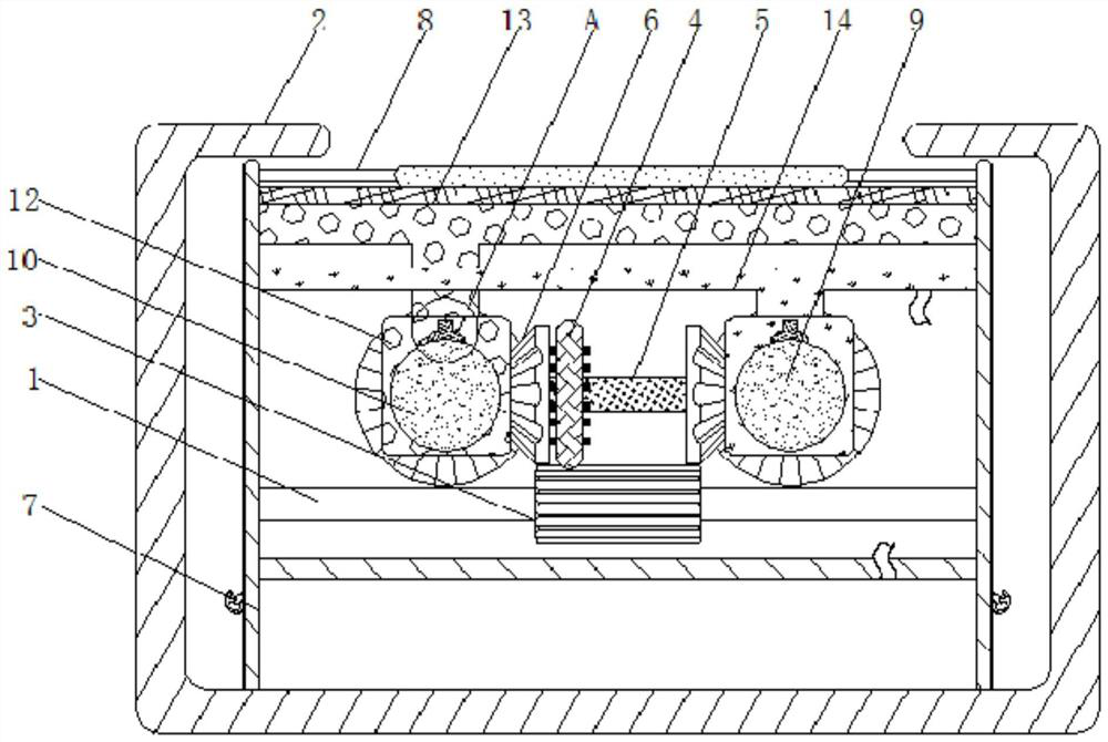 Sole cleaning and disinfecting device based on electromagnetic induction principle