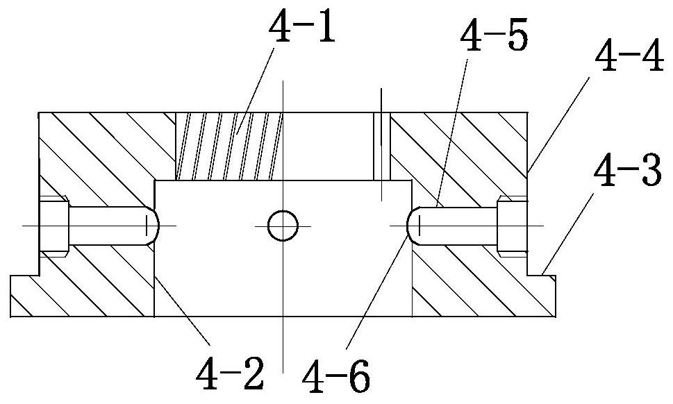 A helical gear plastic part demoulding device and method with ejector assisting cavity rotation