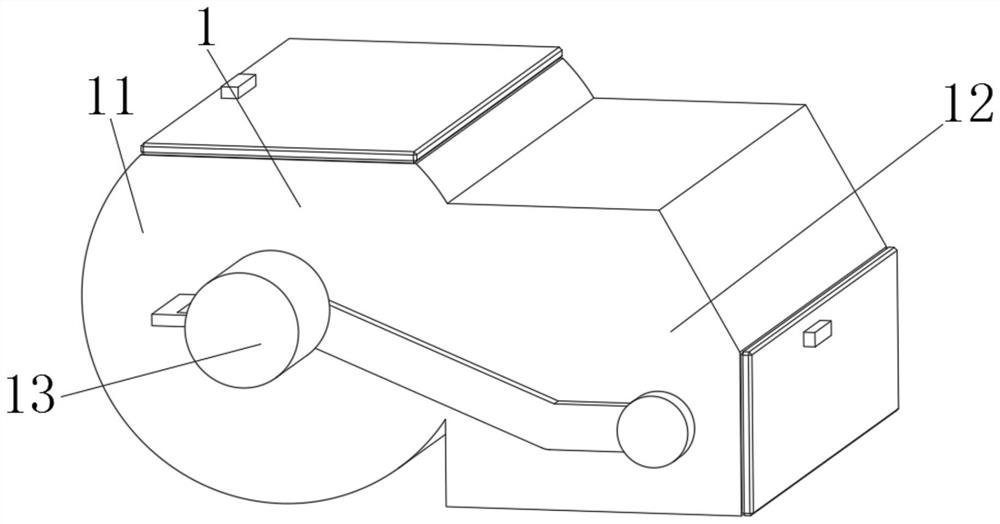 Crushing device for wood product manufacturing and recycling