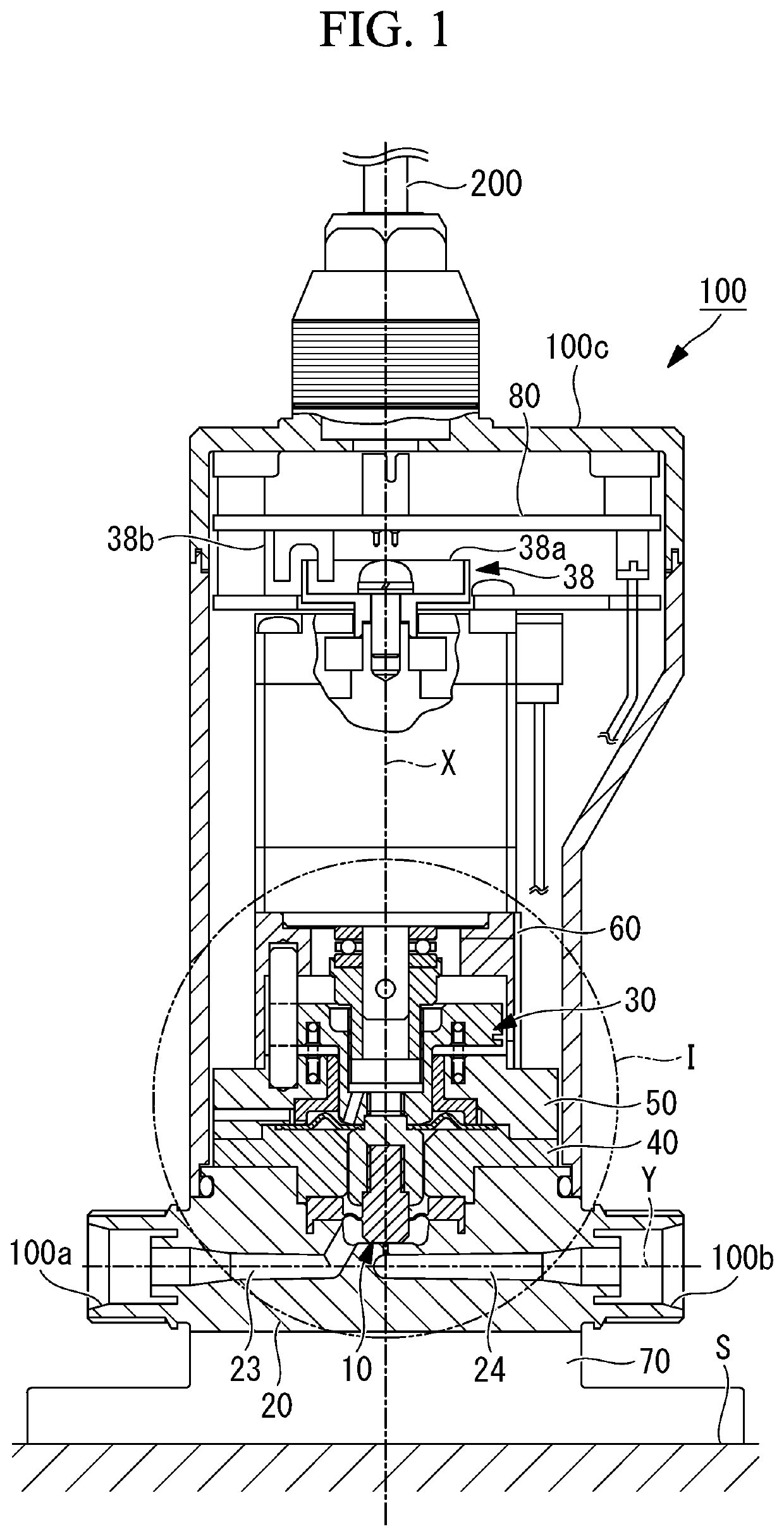 Flow Rate Regulating Device and Control Method of Flow Rate Regulating Device