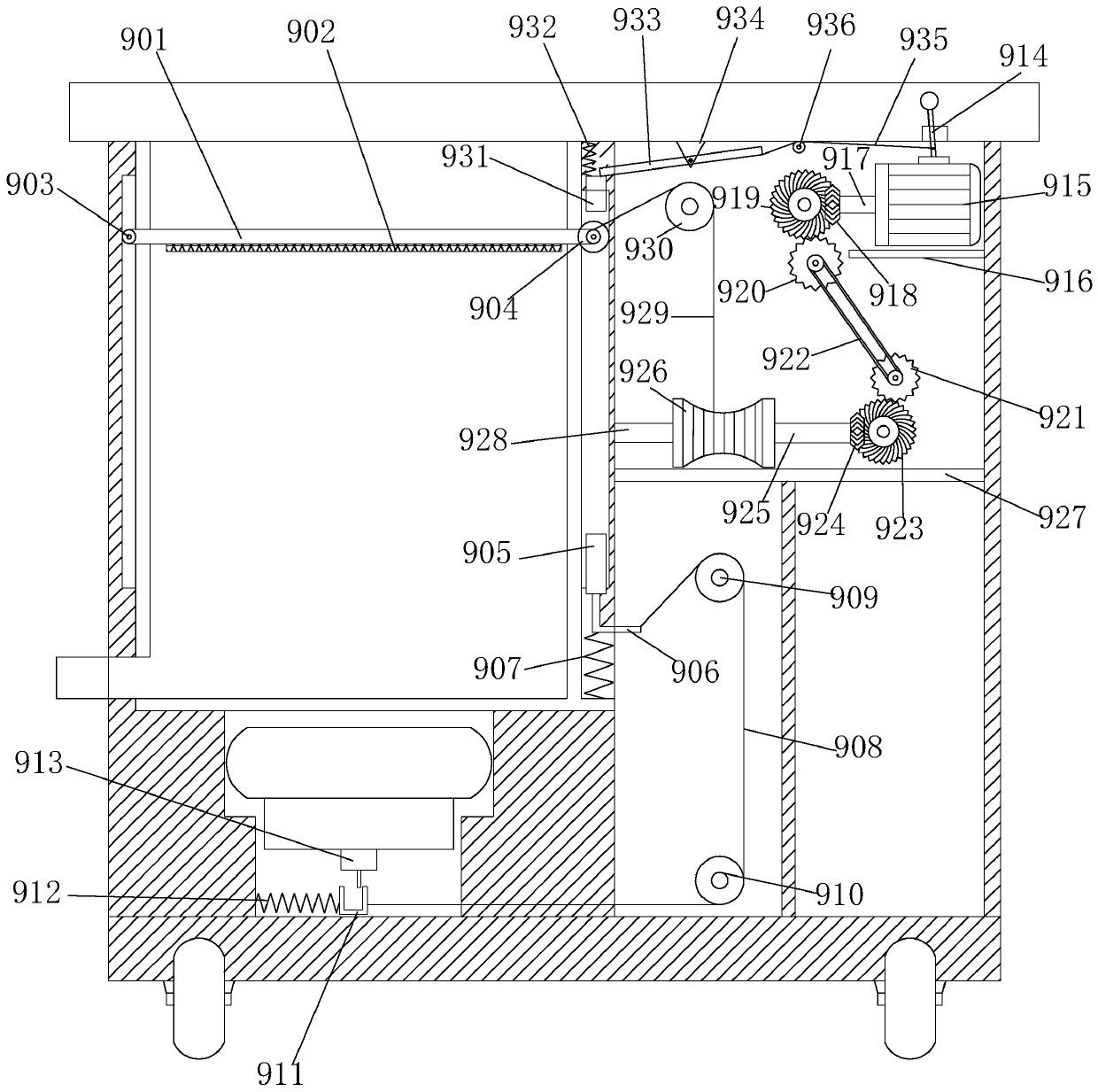 Cleaning device for plastic mold