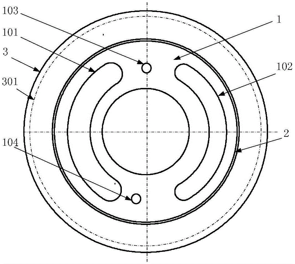 Split axial plunger pump flow distribution plate with rotatable outer sealing belt