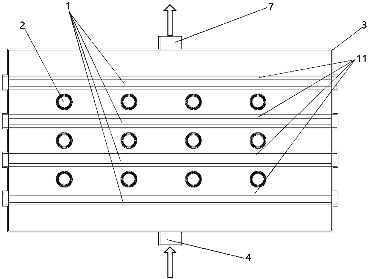 Device for treating oily wastewater by photocatalytic-oxidation composite diatomite-based nano-ceramics and method