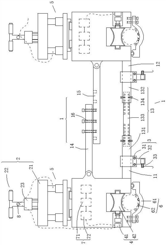 Operation trolley for power transmission line