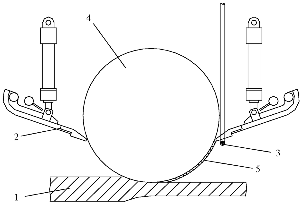 A device for suppressing the oxidation rate of rolls and its application method