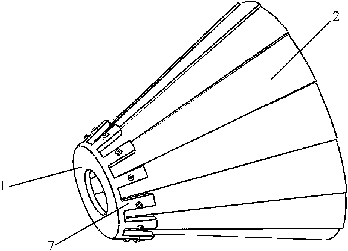 Adjustable reflector and lighting device with same