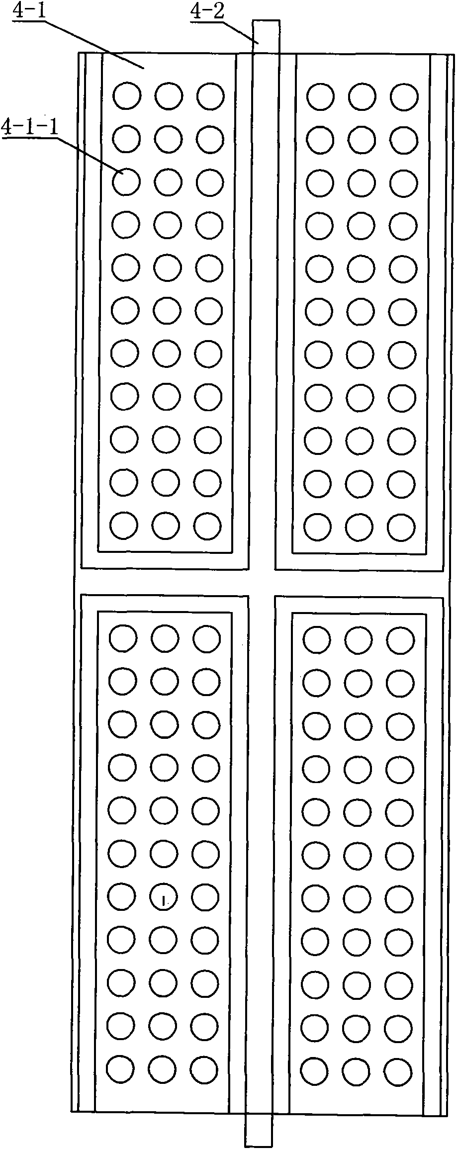 Excess sludge reduction bioreactor with variable aeration and worm attachment oblique plate