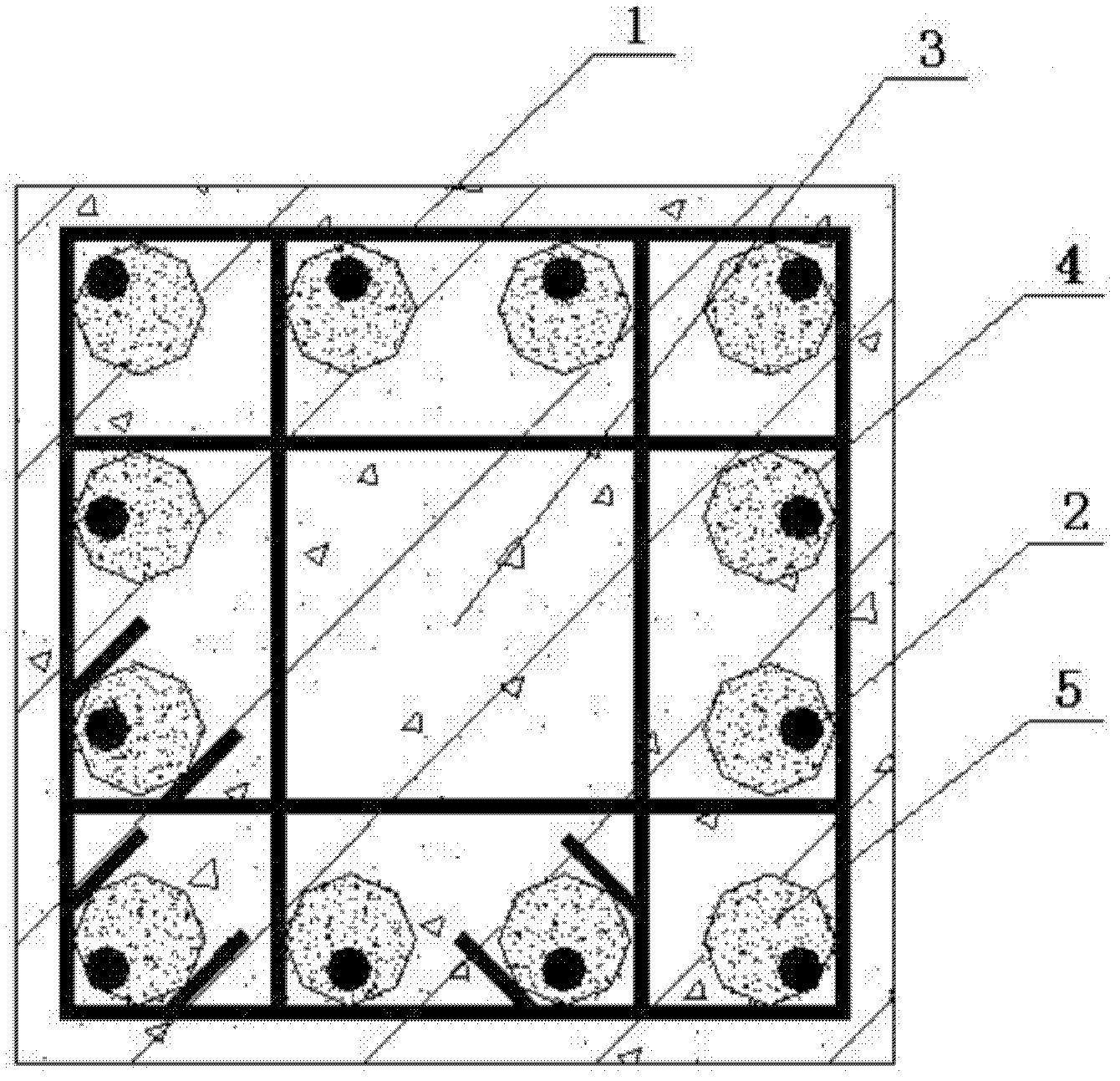 Ductile concrete column capable of delaying local buckling of steel bars and manufacturing method thereof