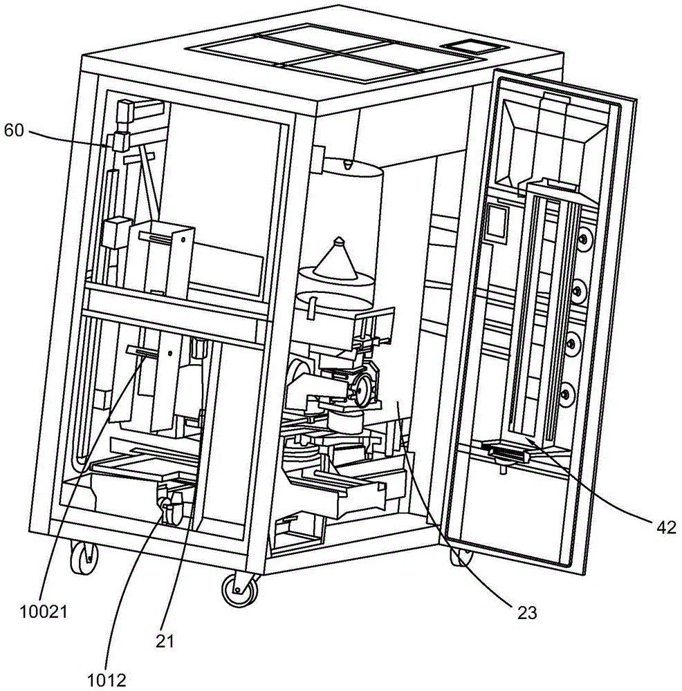 An automatic pizza maker and pizza making method