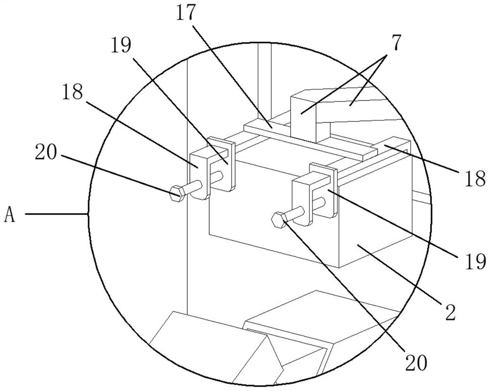 Packaging box cleaning device with recycling function