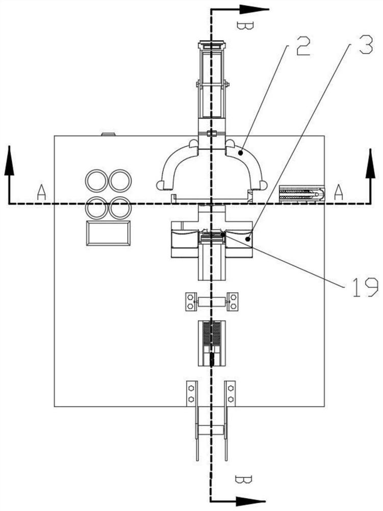 A semi-automatic crab binding device