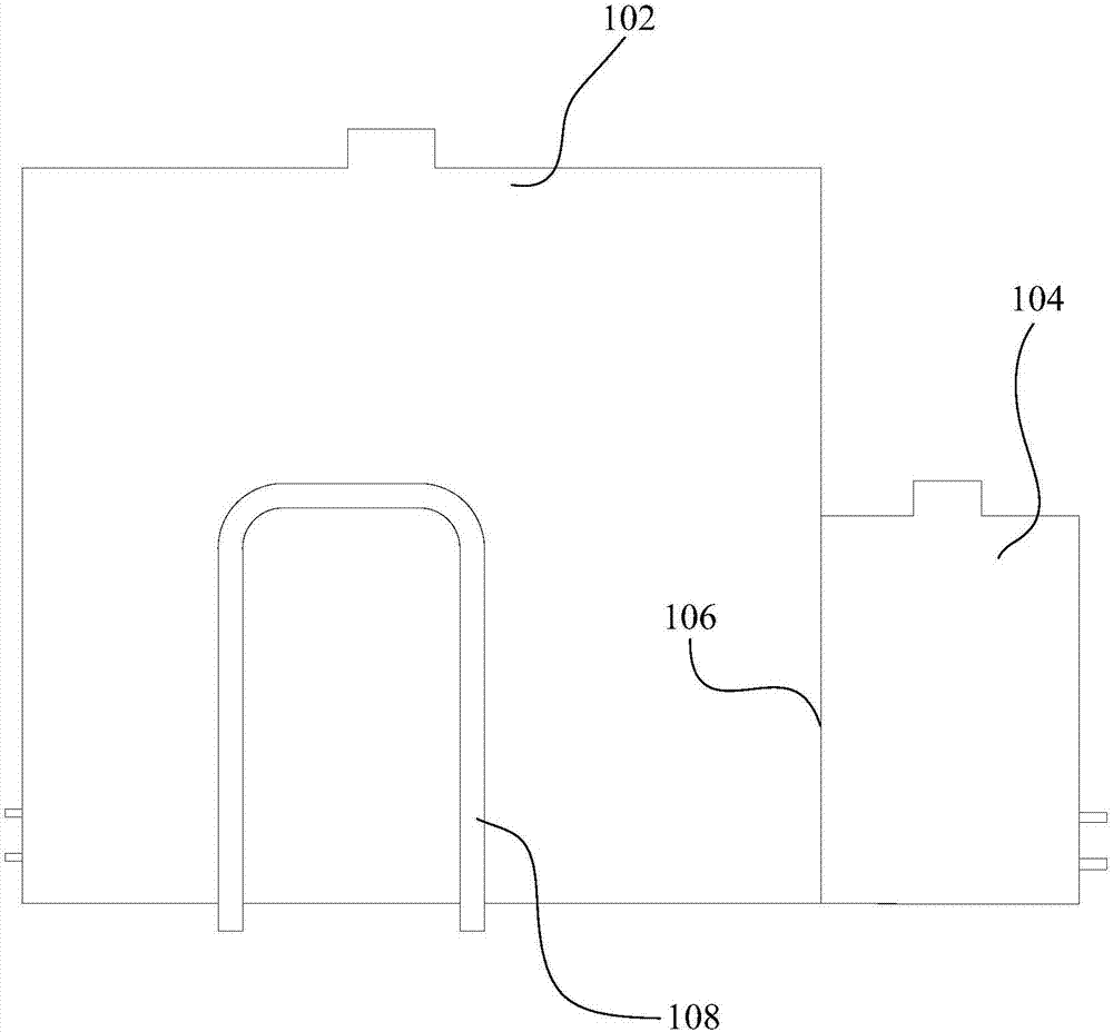 Dual-cavity fuel tank and mining dump truck