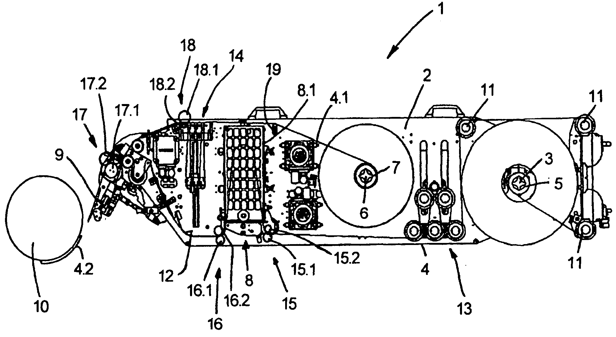 Device for dispensing labels, such as self-adhesive labels, on objects