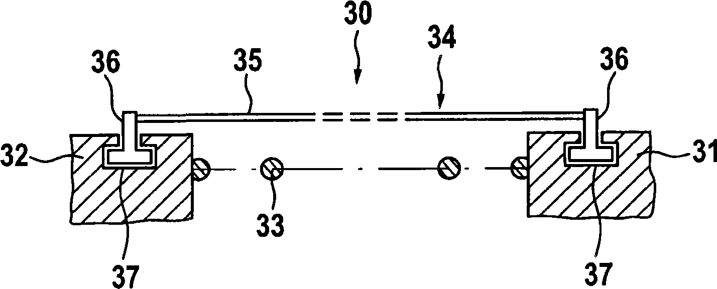 Tensioning device for a traction mechanism, in particular a belt or a chain