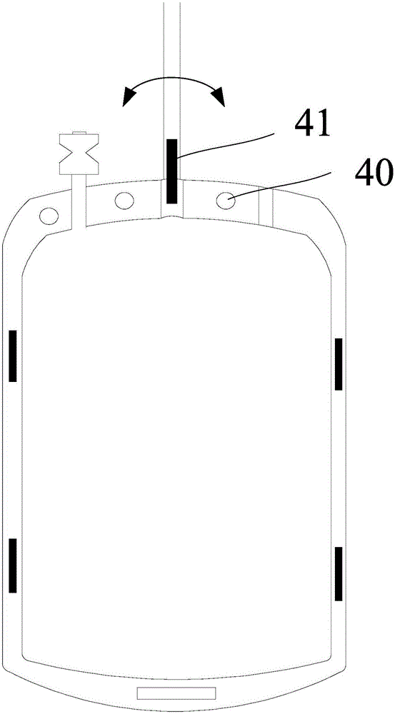 Blood component separator and automatic plug breaking part thereof