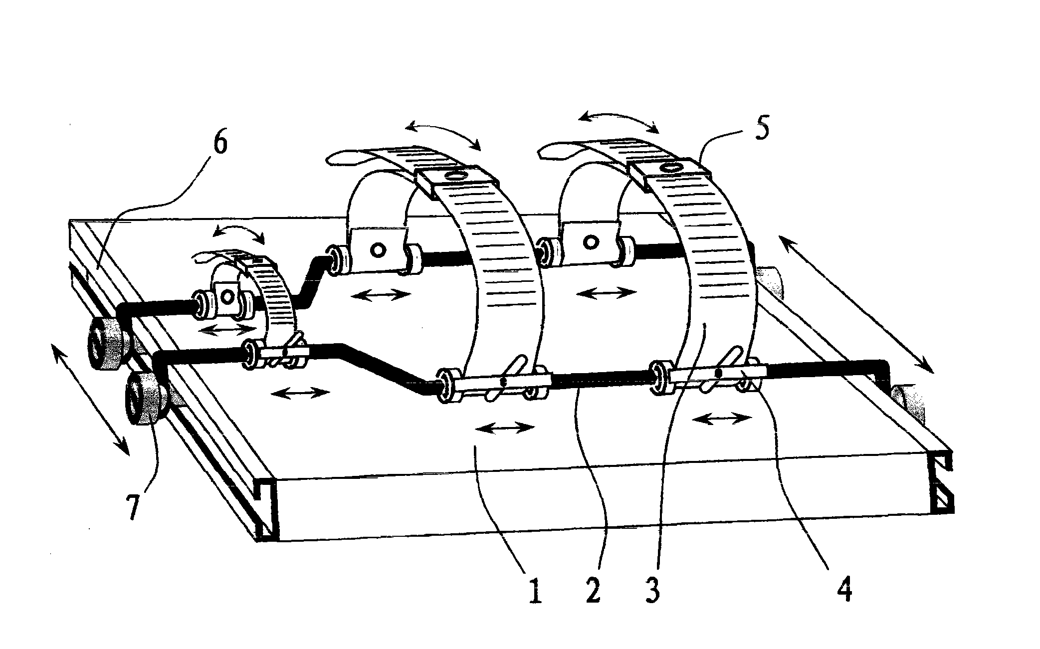 Three-dimensional adjustment animal restraining and fixing device and restraining method thereof