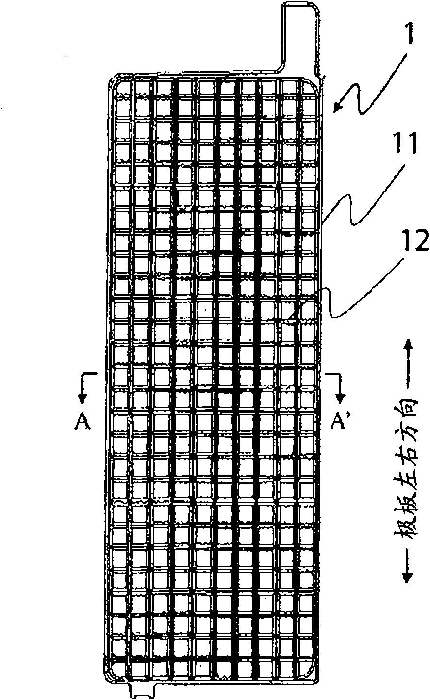 Manufacturing method of paste type lead acid battery plate and manufacturing device of same