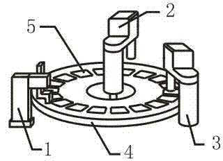 Automatic assembling device