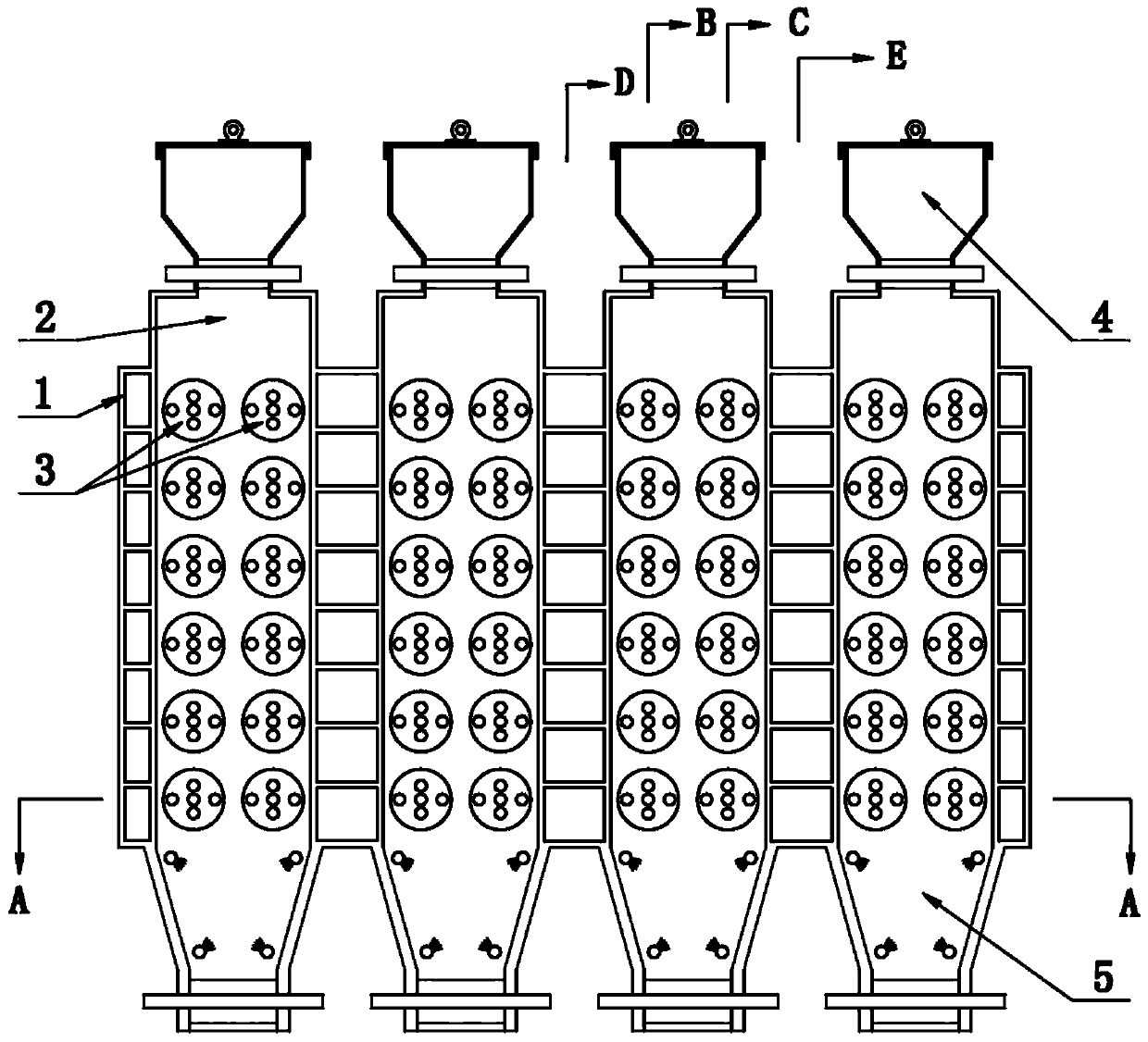 A low-rank coal fast pyrolysis device