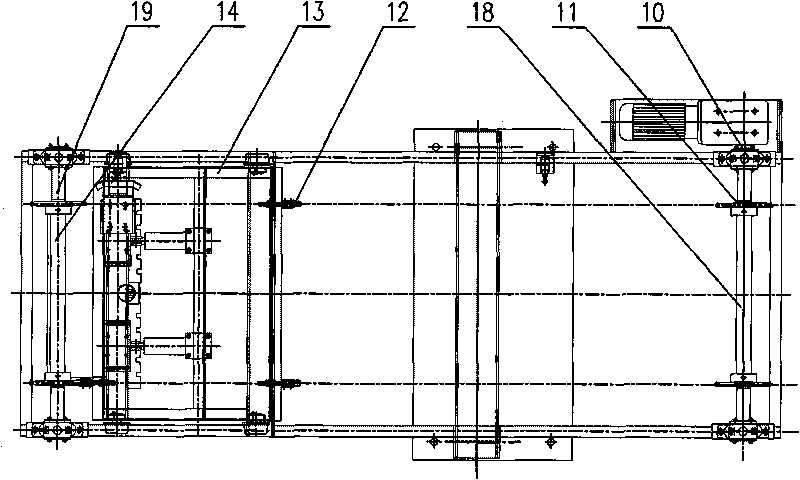 Aluminum liquid submerged slag conveyor and slag conveying method