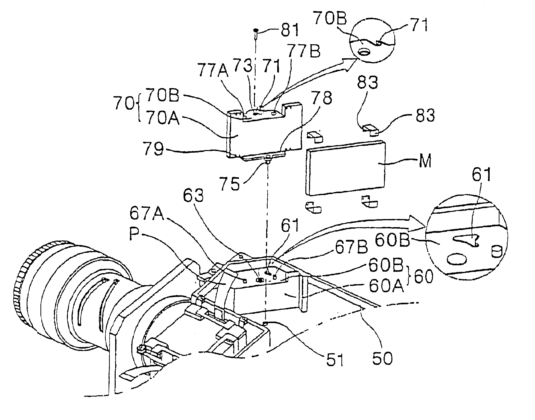 Apparatus for adjusting position of mirror in projector
