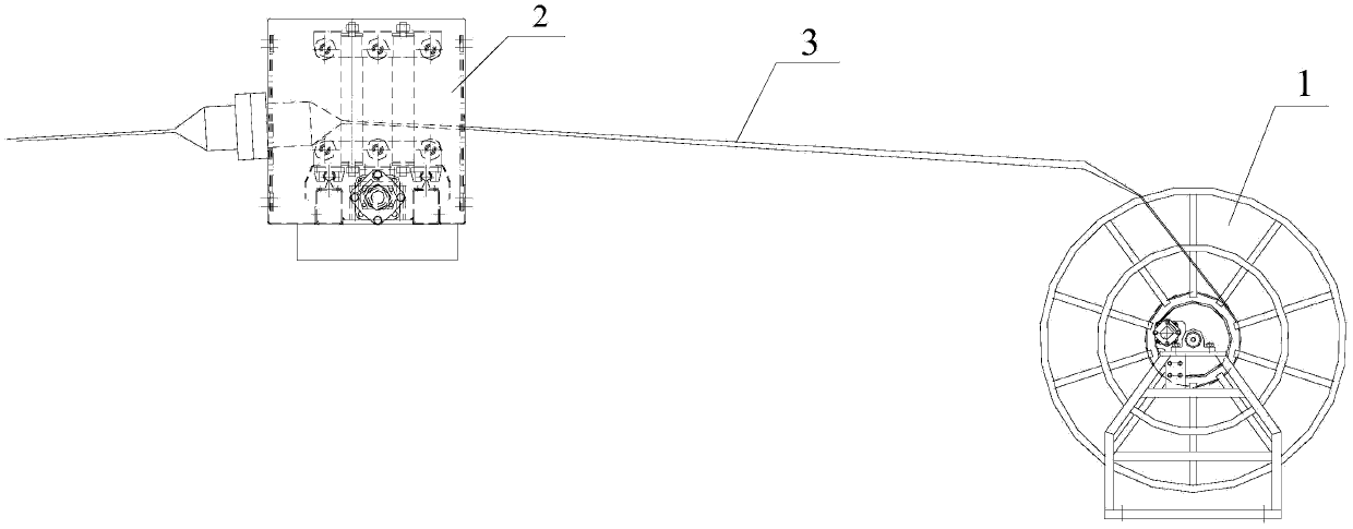 Automatic cleaning and rolling fire hose device