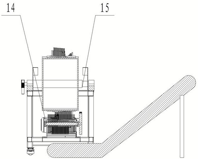 An intelligent cutting device for fixed weight and shape of fish body