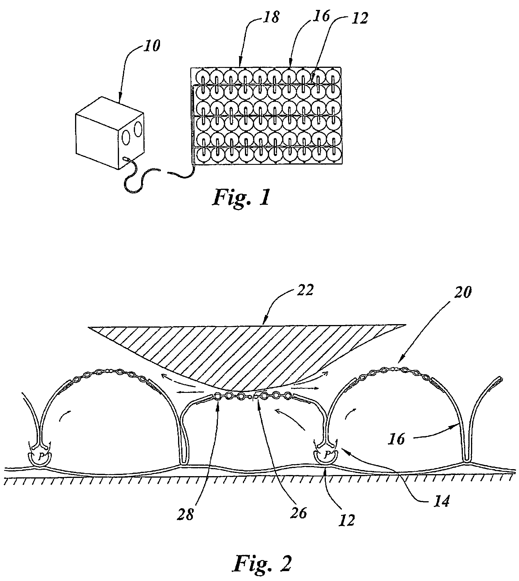 Inflatable decubitis mat with vent structures controlled by heat sensors