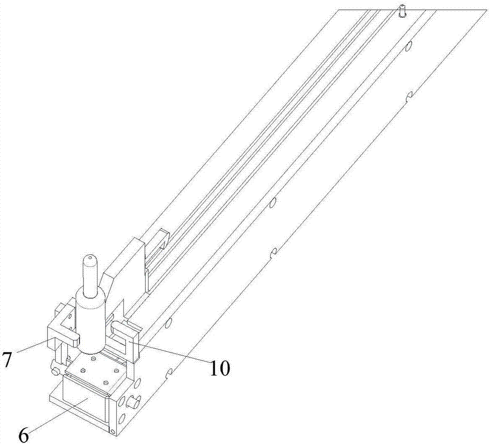 Automatic medicine output device