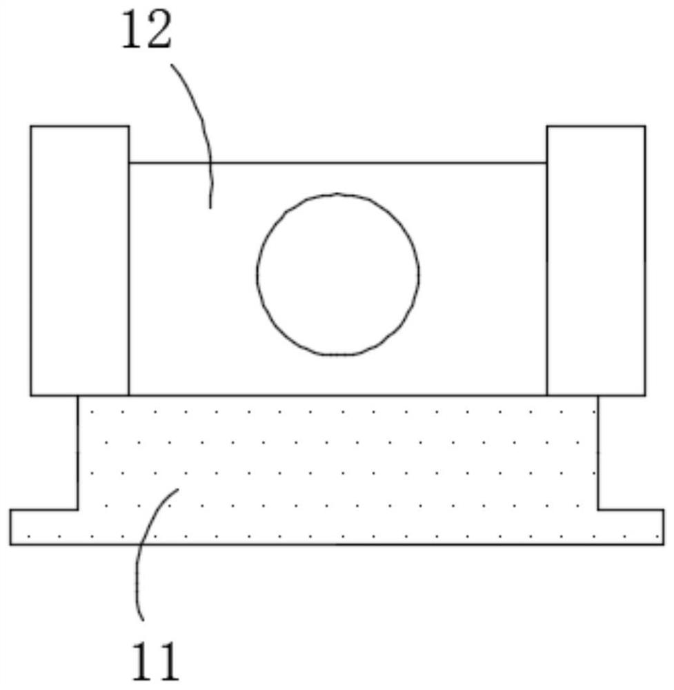 Pillar type bus current transformer