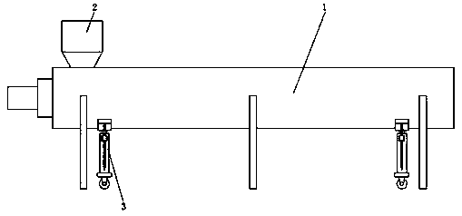 Automatic feeding device for material conveying