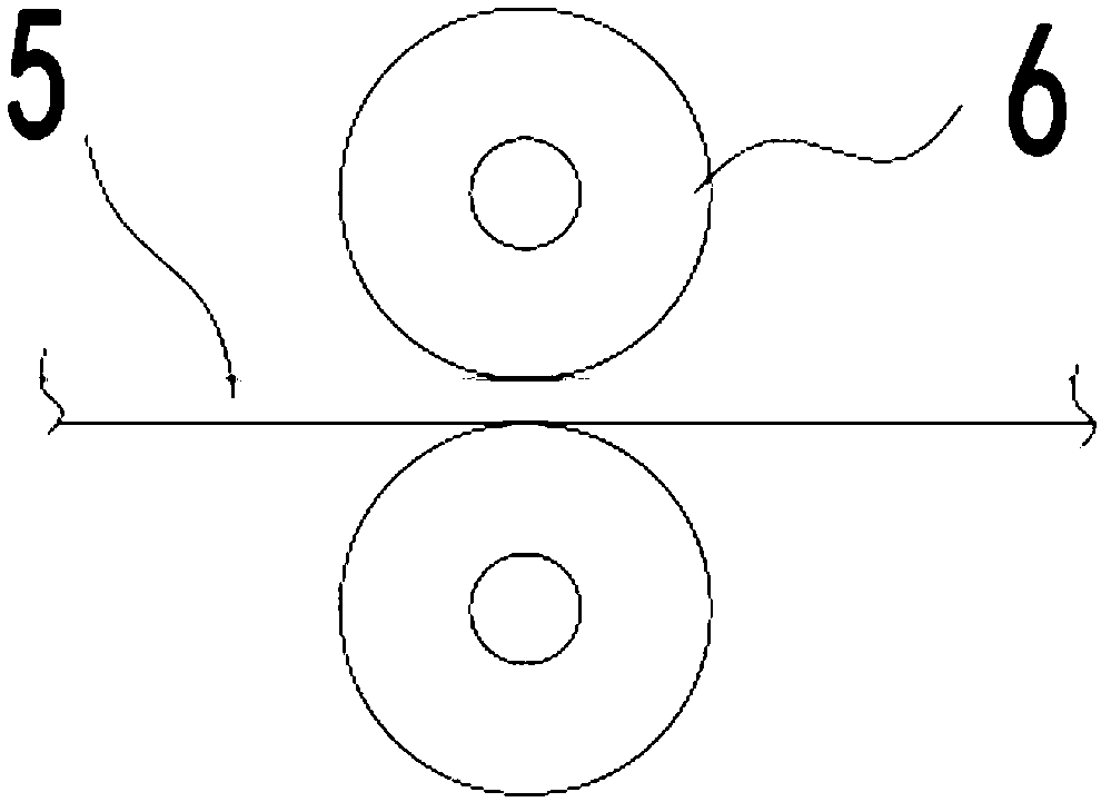 Fabric printing and dyeing pre-wetting device and method