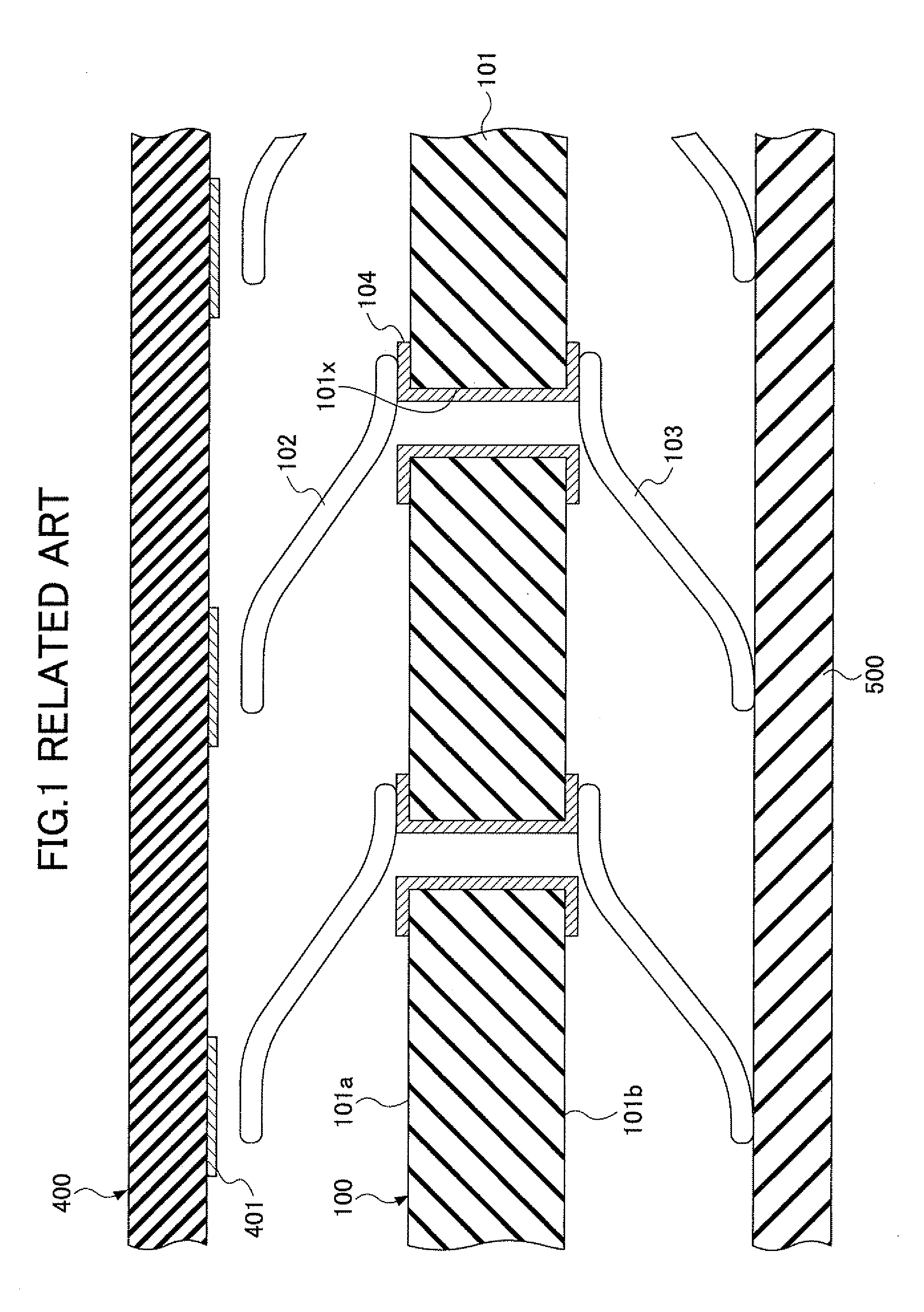 Socket and method of fabricating the same