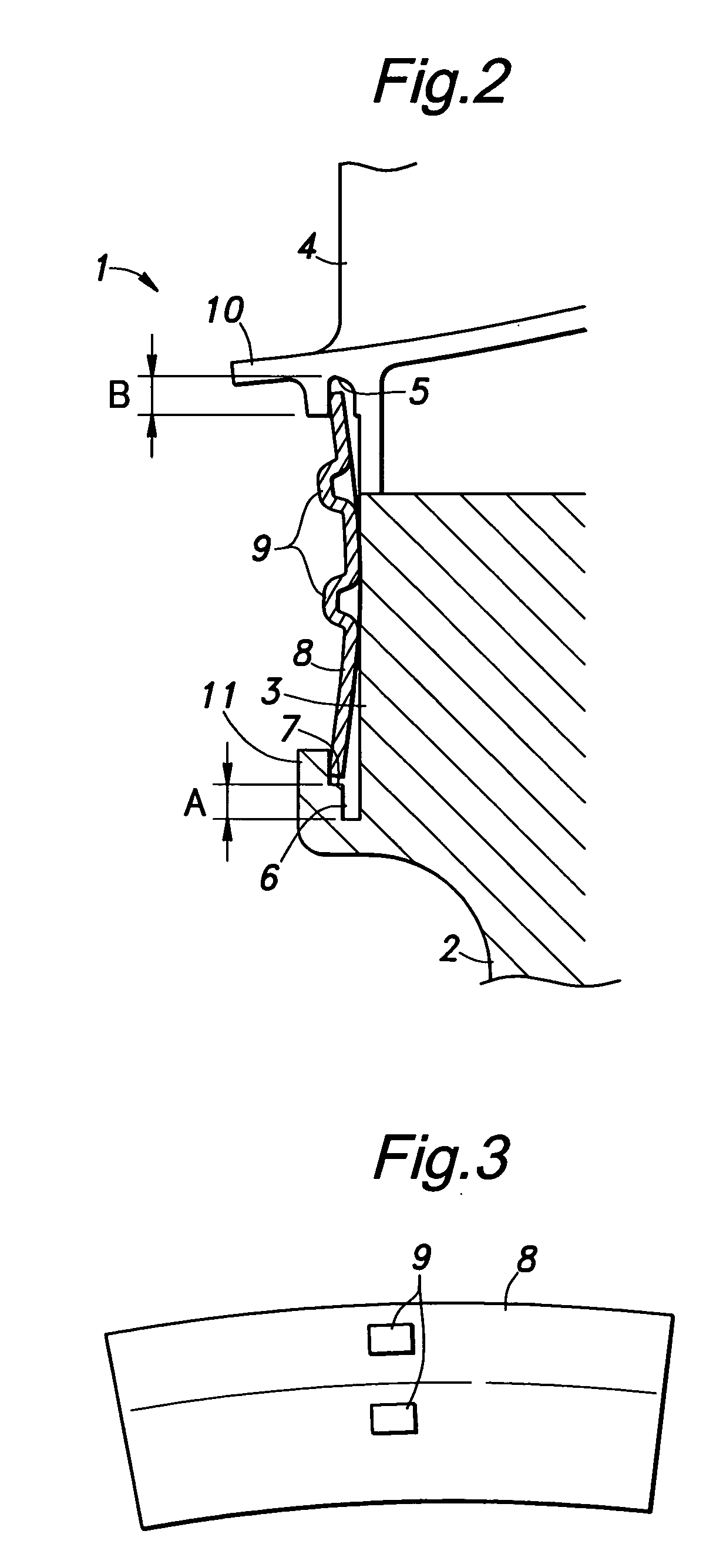 Sealing arrangement for an axial turbine wheel