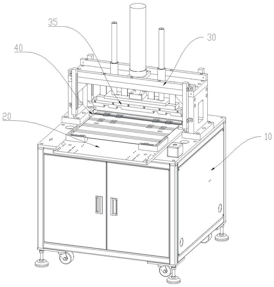 Paper spring pre-folding machine