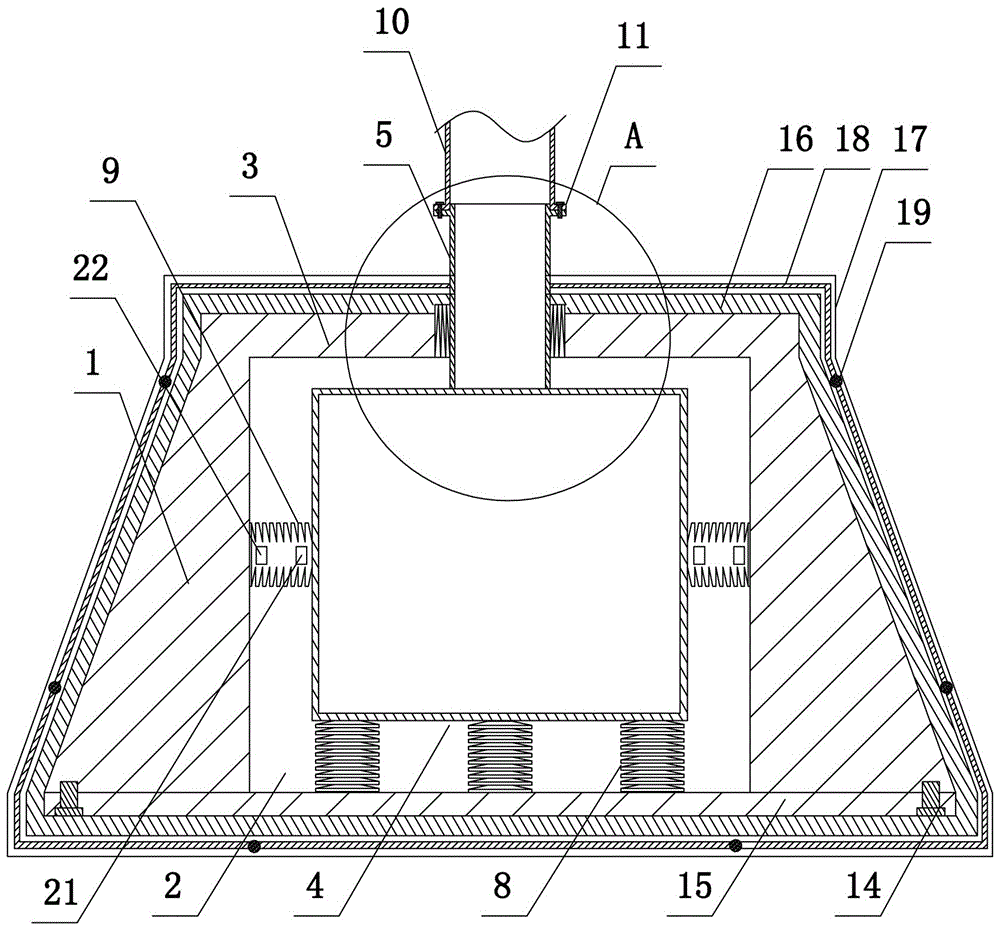 Anti-seismic pole