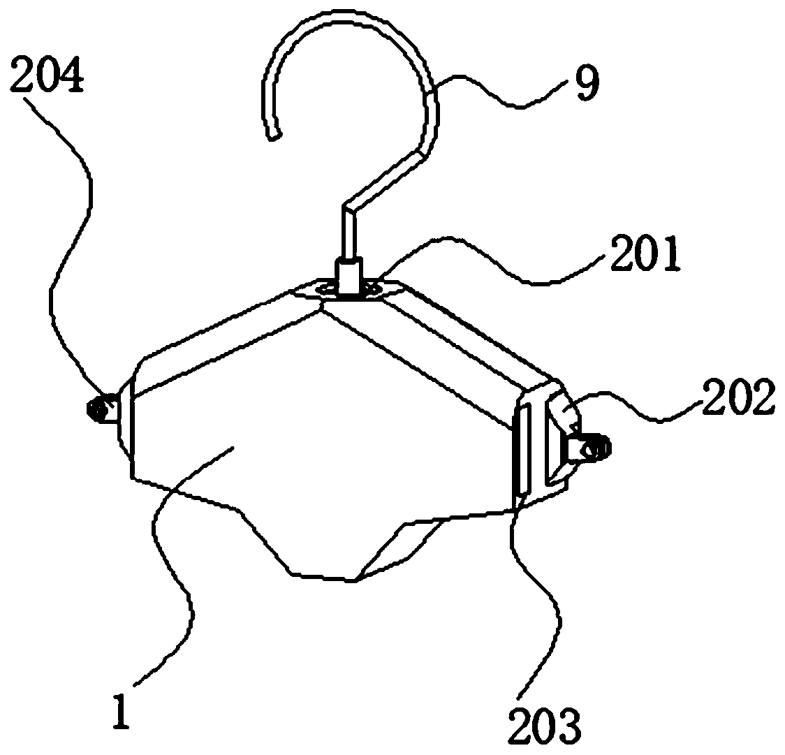 Adjustable clothes hanger