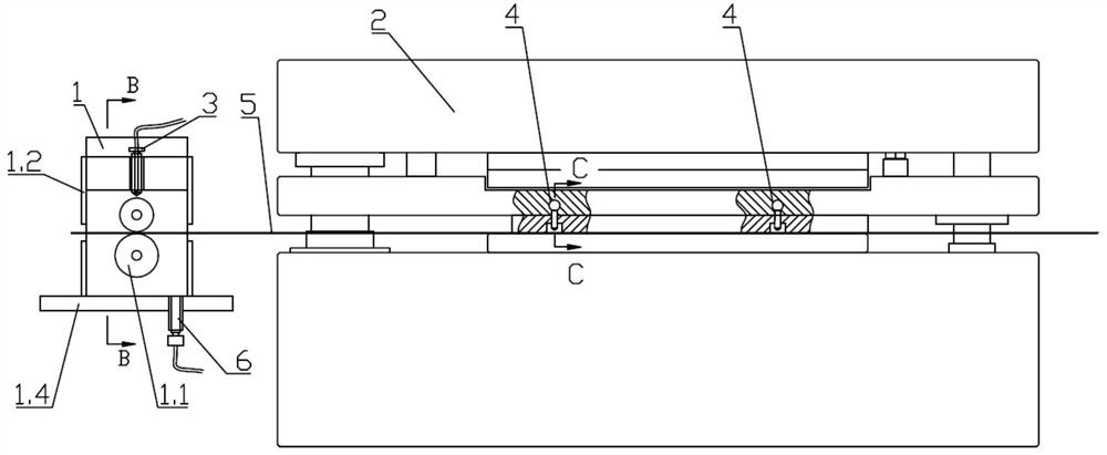 Lubricating device for stamping equipment