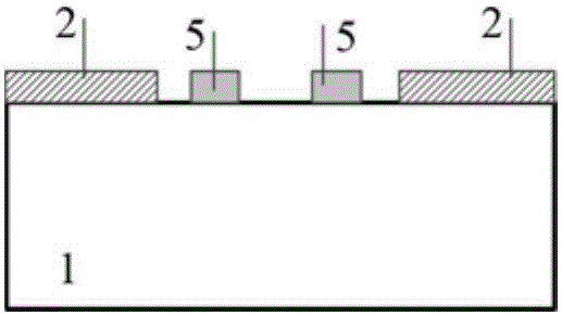 Phase-locked loop based on MEMS (Micro-electromechanical Systems) wideband phase detector