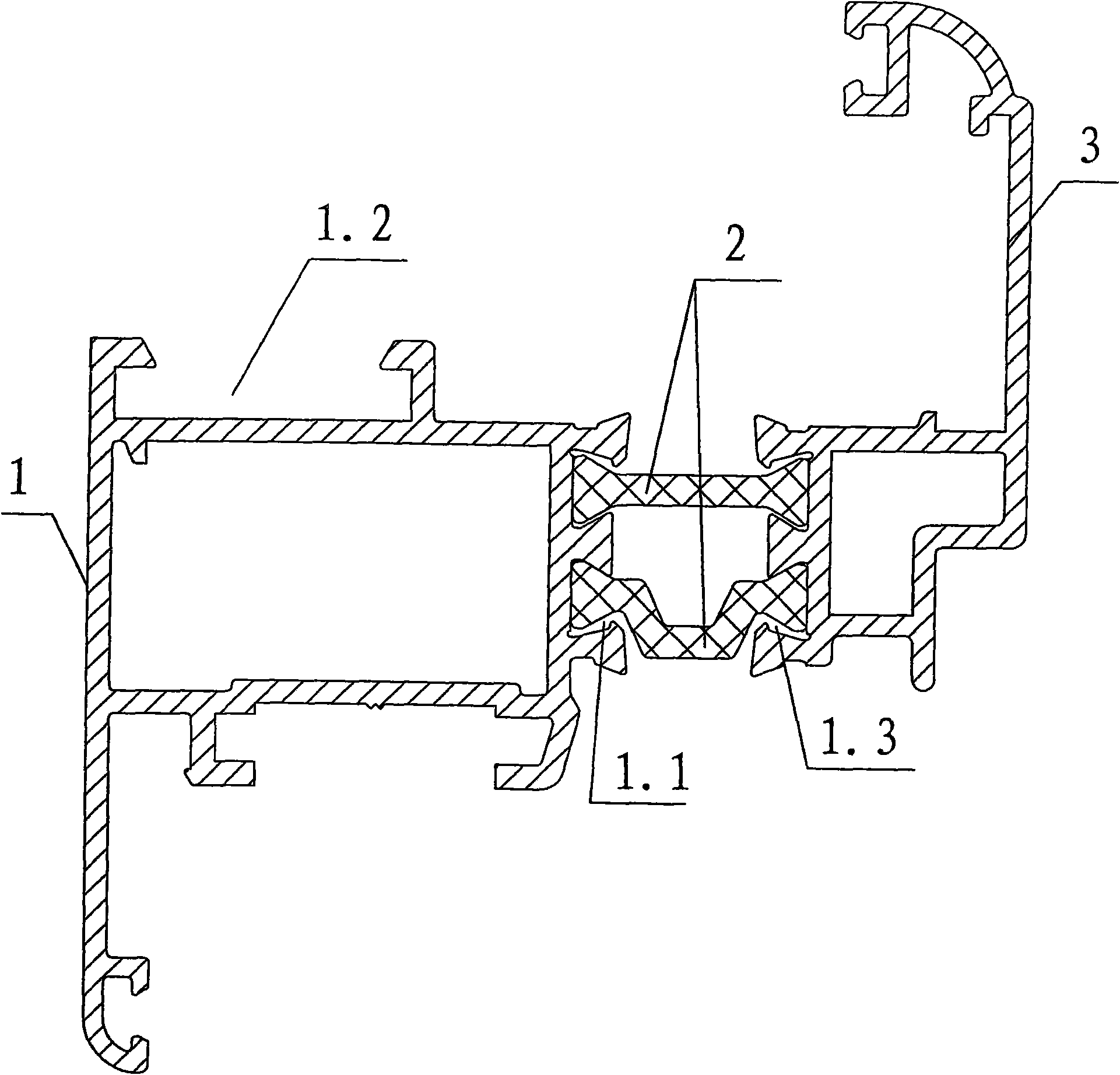 Sash sectional material of horizontal pivoting window