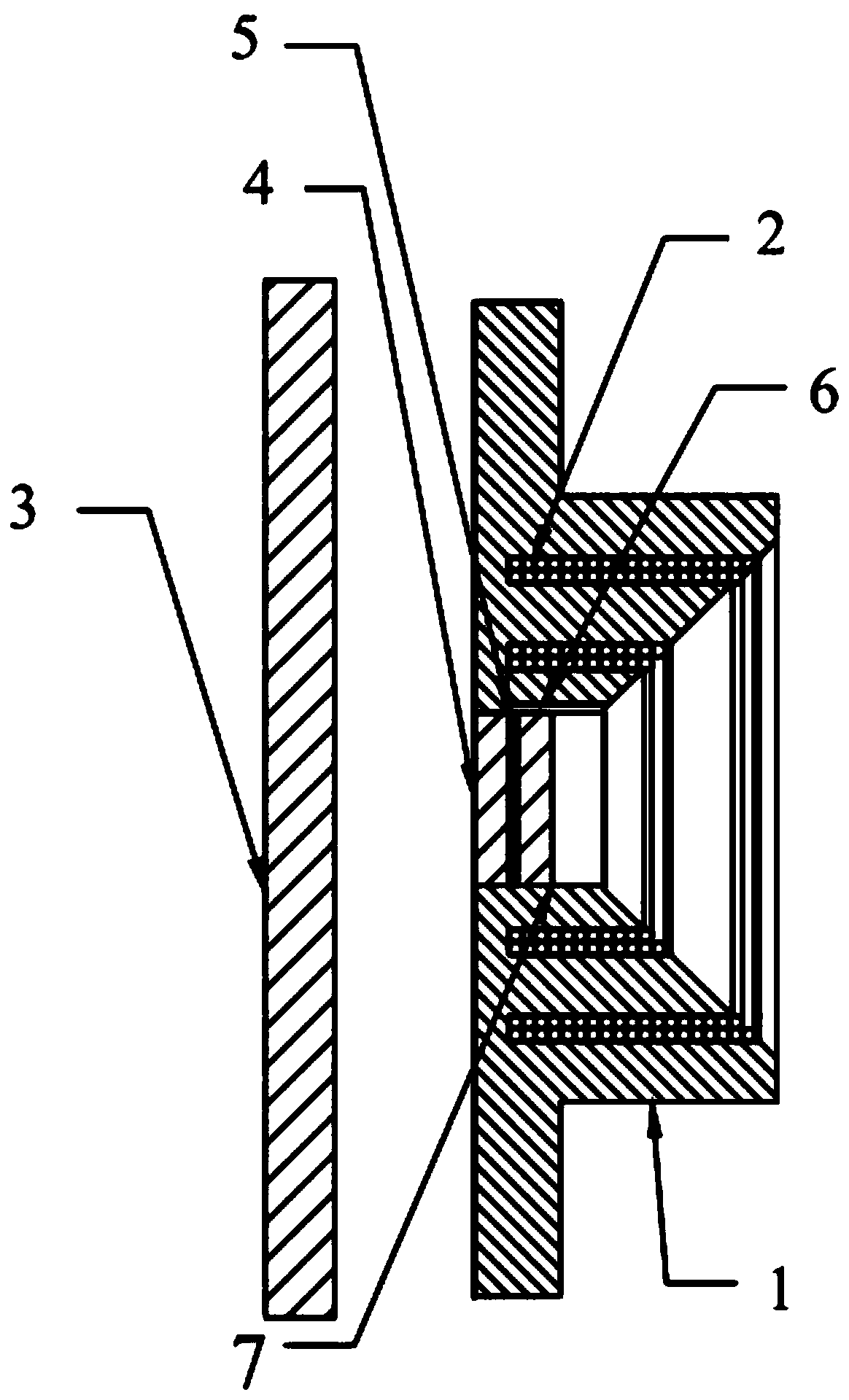 Heating device and heating method for heating sample before flat plate impact experiment