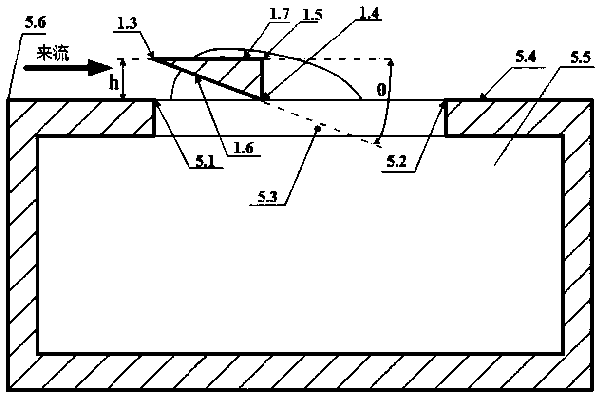 Underwater flow-induced cavity noise control device