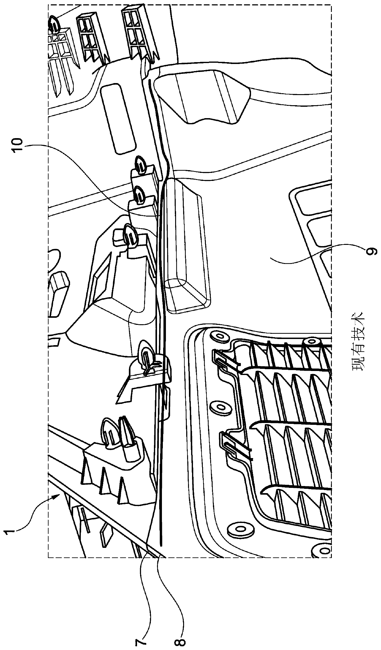 Interior cladding arrangement for a load space