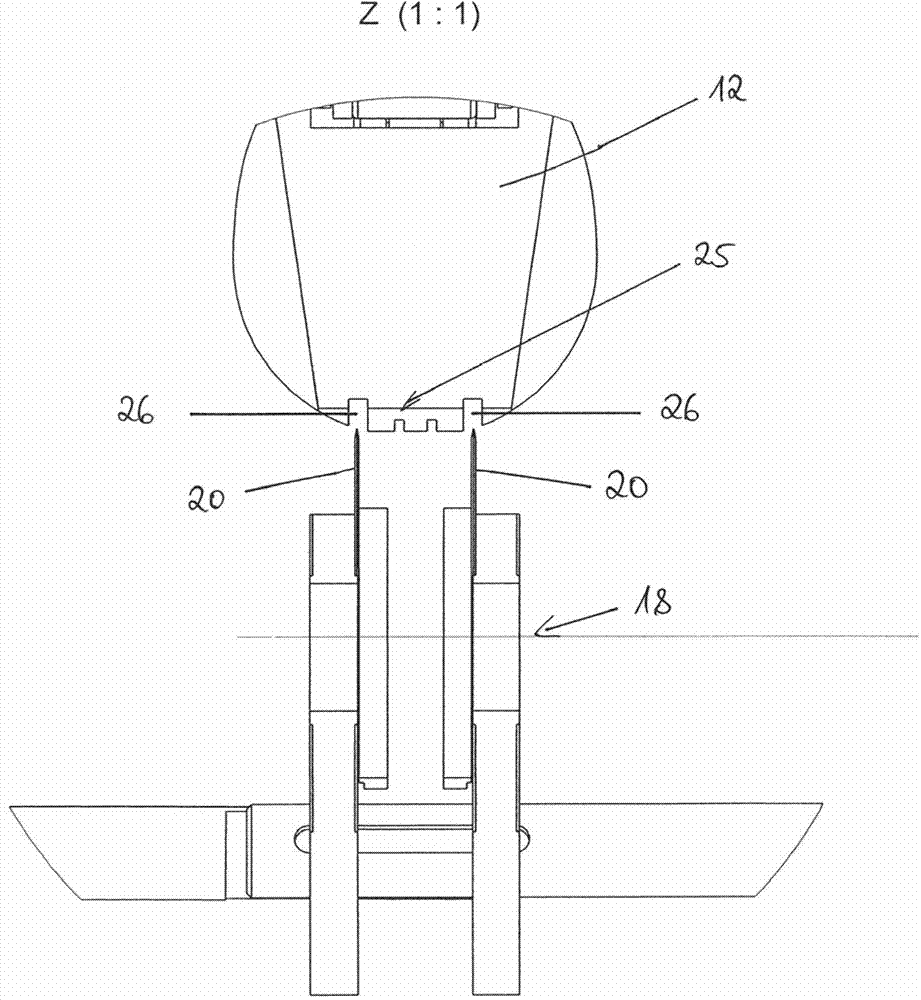 Device and method for completely removing at least one part of the breast cartilage from a poultry carcass that is free of breast meat