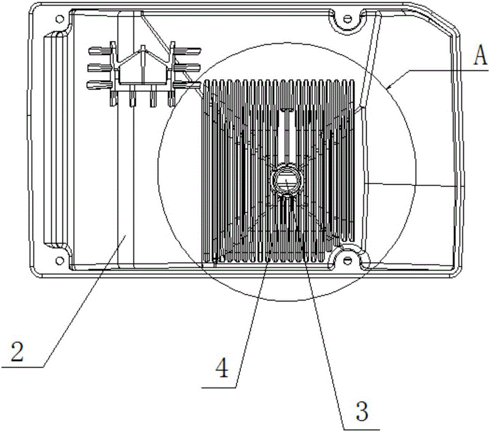 Condensate water dripping preventing structure at water dripping pipe position of evaporator