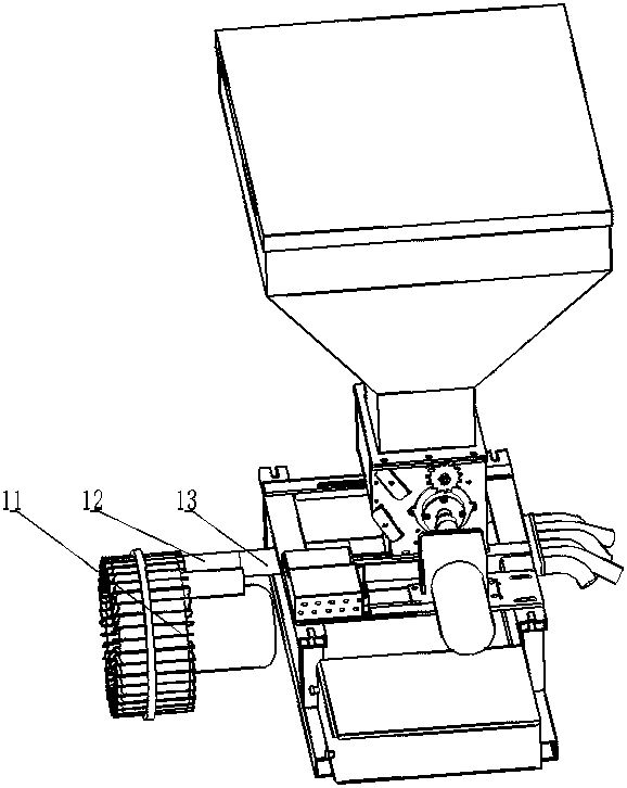 Centralized pneumatic type fertilizer ejecting device for granular fertilizer