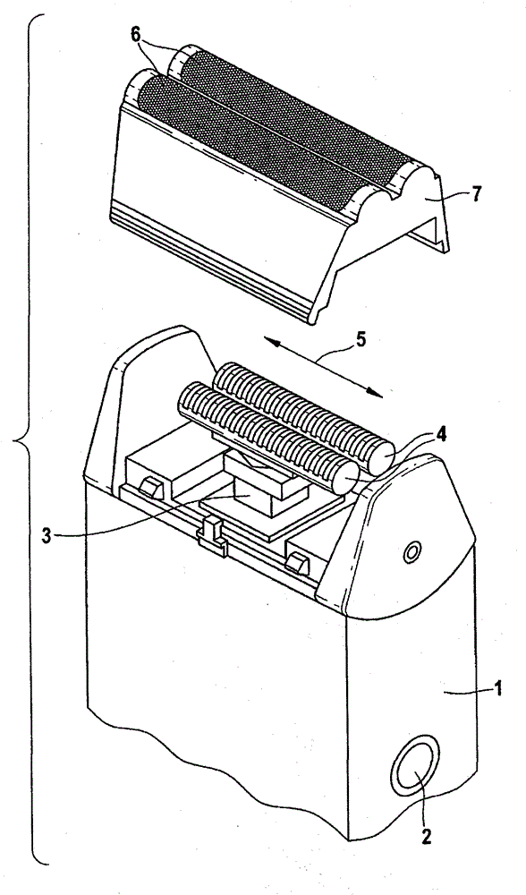 Lower cutter for shaving heads for dry razors