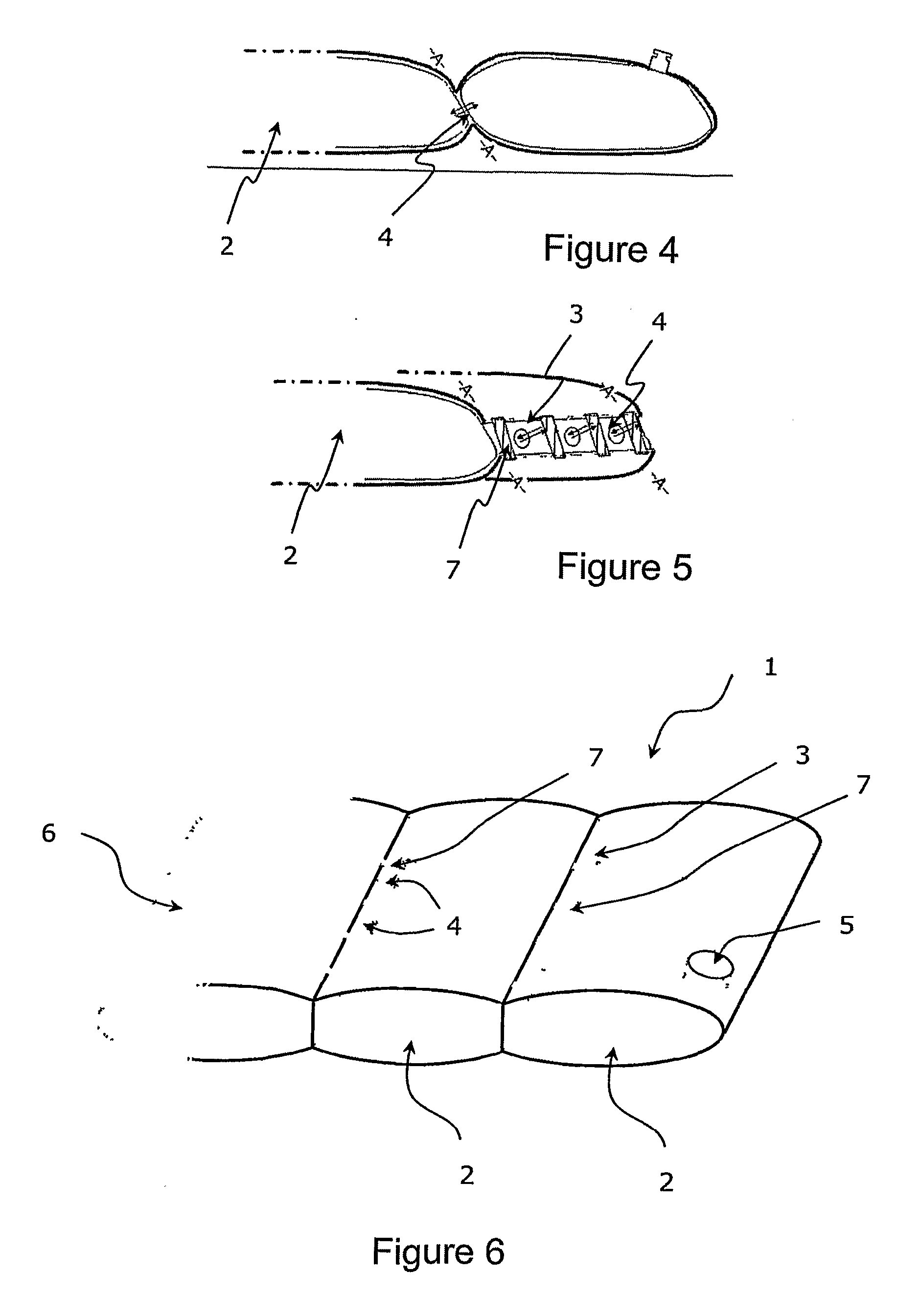 Wave preventing flexible tank for liquids