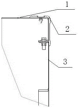 Surrounding edge and covering piece installation structure and wheeled crane with same