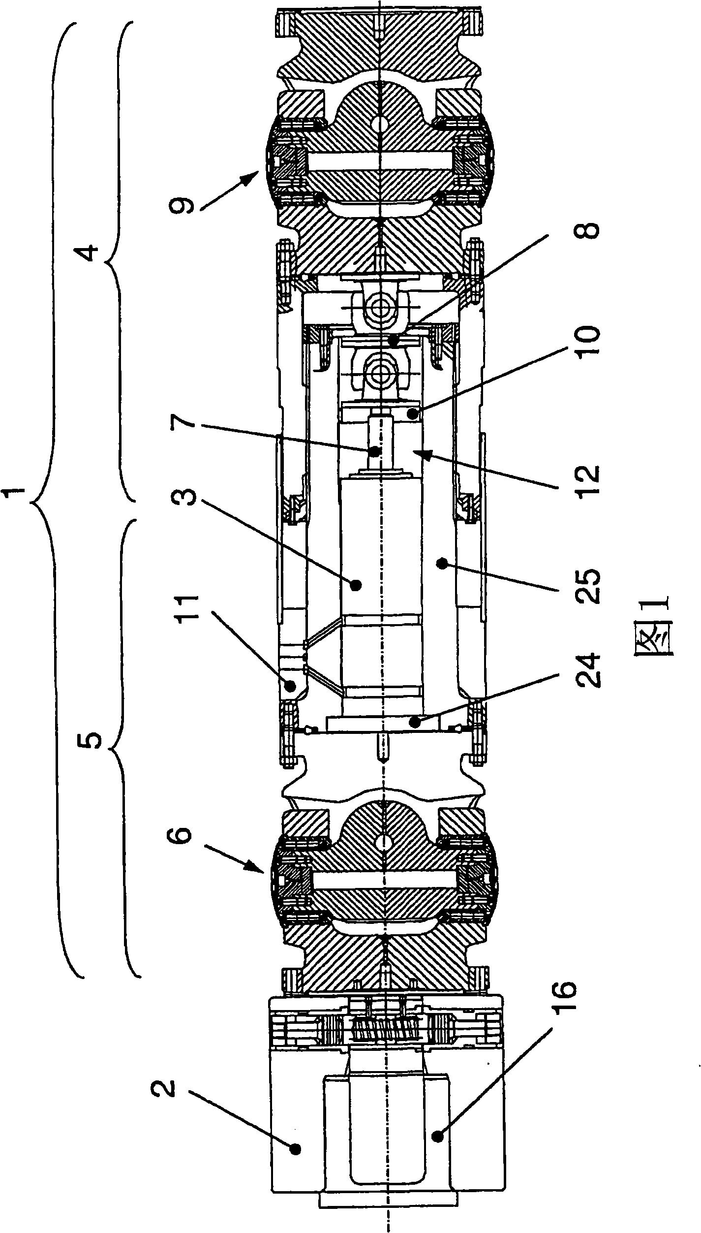 Roll stand provided with a displacement device